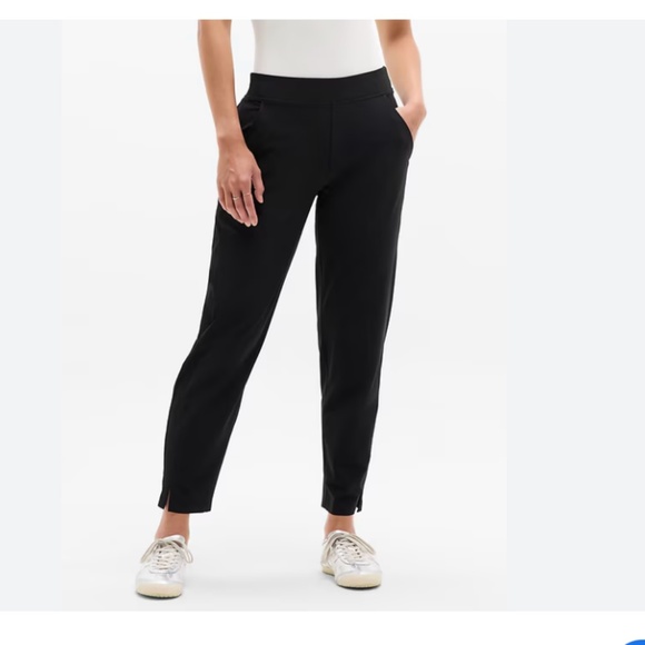 Athleta Pants - ATHLETA Brooklyn Ankle Pant Mid Rise Size 8 Black